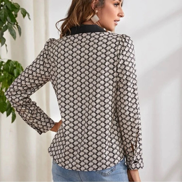 Shein - Blouse - Size S - Picture 3 of 13